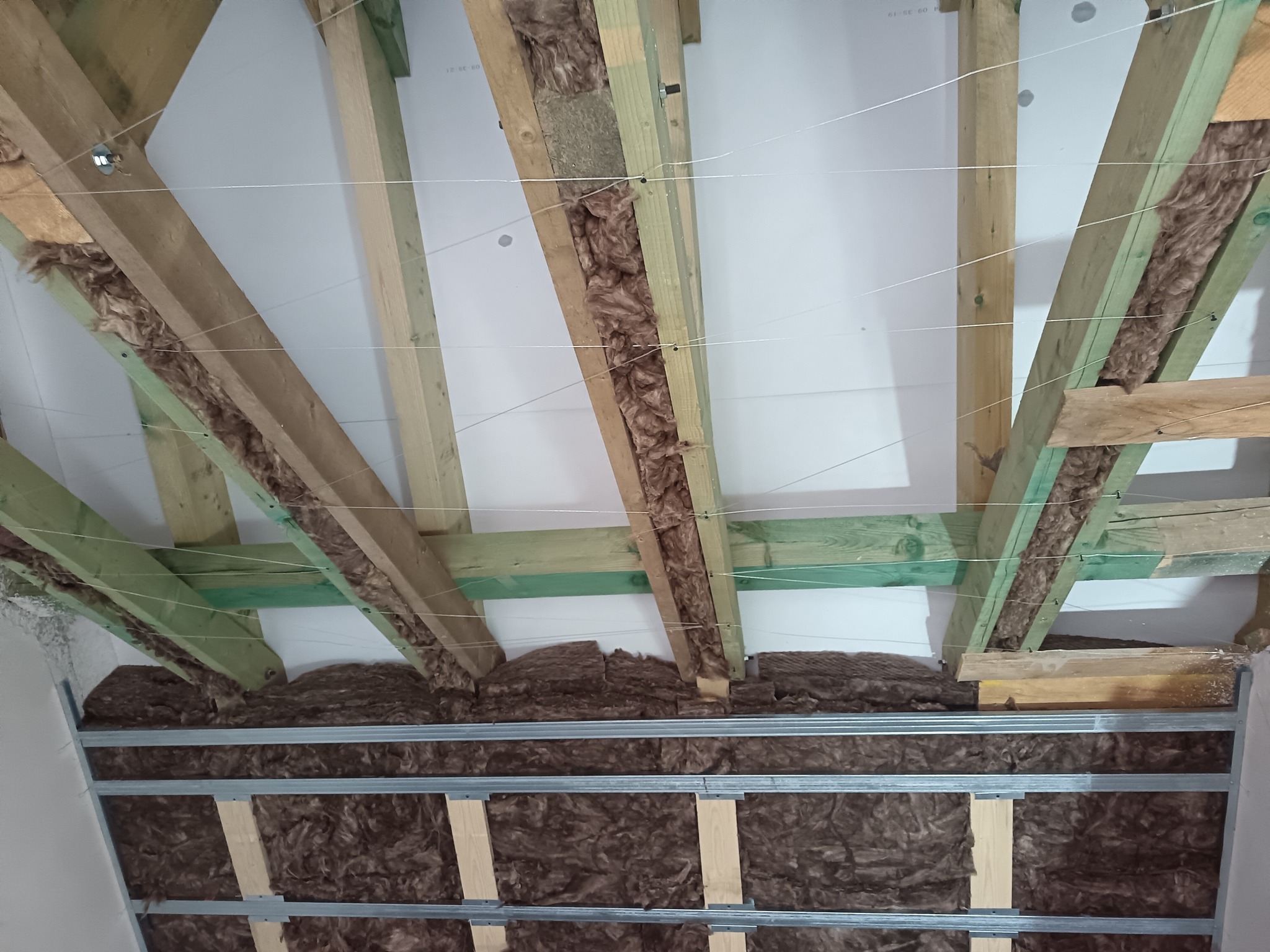 gipszkarton szerelés Sopron, gipszkartonozás árak Sopron, válaszfal építés Sopron, álmennyezet készítés Sopron.